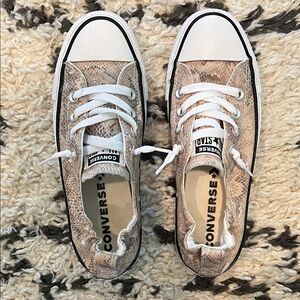 Converse Tan and White Sneakers Classic Design